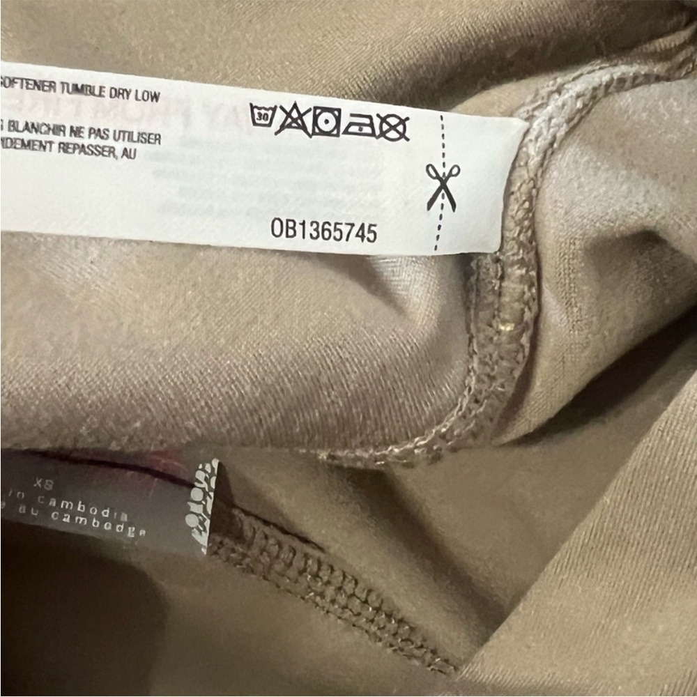 Free People Breathe Deeper Leggings NWOT - Picture 10 of 11